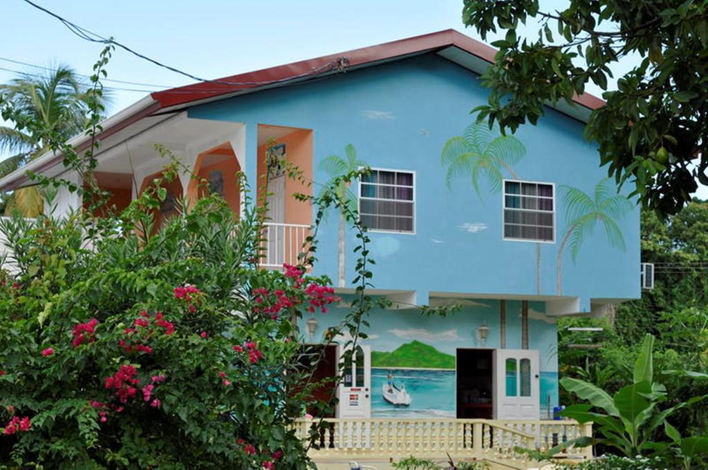 Fish Tobago Guesthouse Buccoo Exterior photo